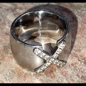 Beautiful ring with a bling X